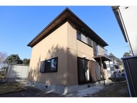 甲南町新治貸家