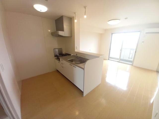  ウエストヴィラージュ華浦