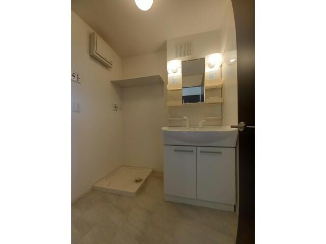  ウエストヴィラージュ華浦