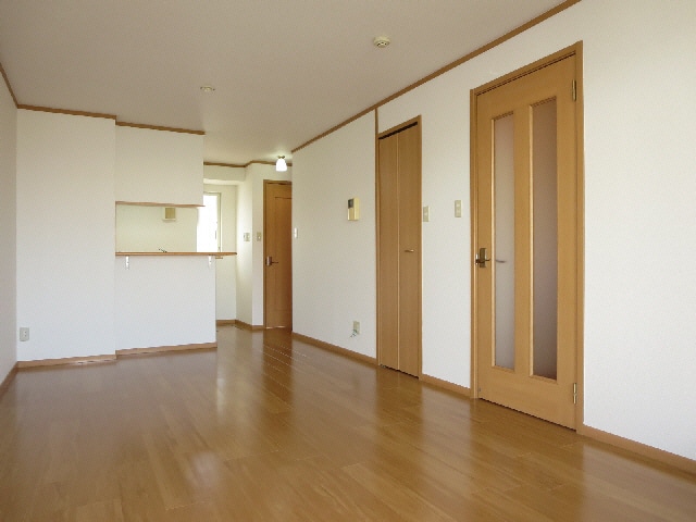  サン スクエア Ａ