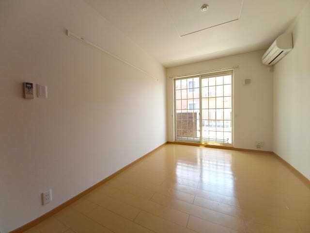  ラ･ファミーユＣ