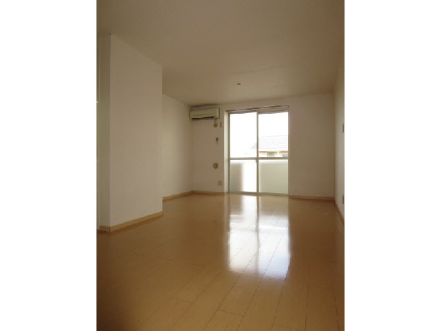  ファミールロジュマンＡ