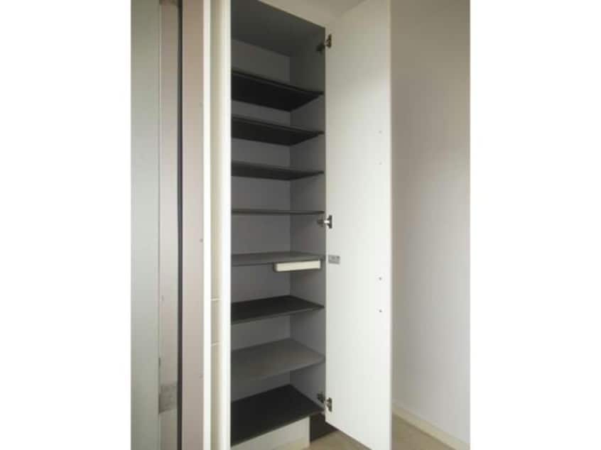  山陽本線（中国）/防府駅 バス15分自衛隊前下車:停歩7分 1階 築18年