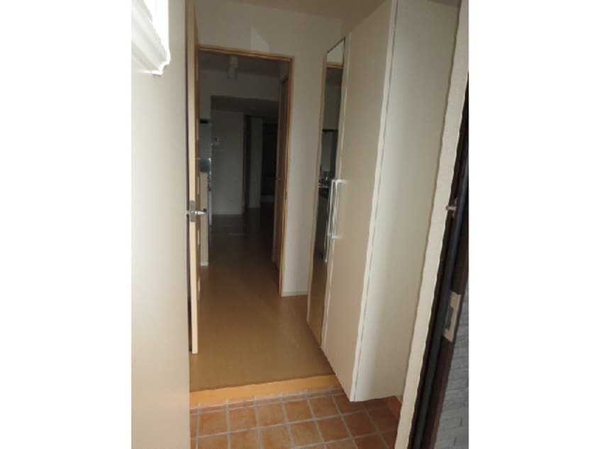  アンソレイエⅡ号館