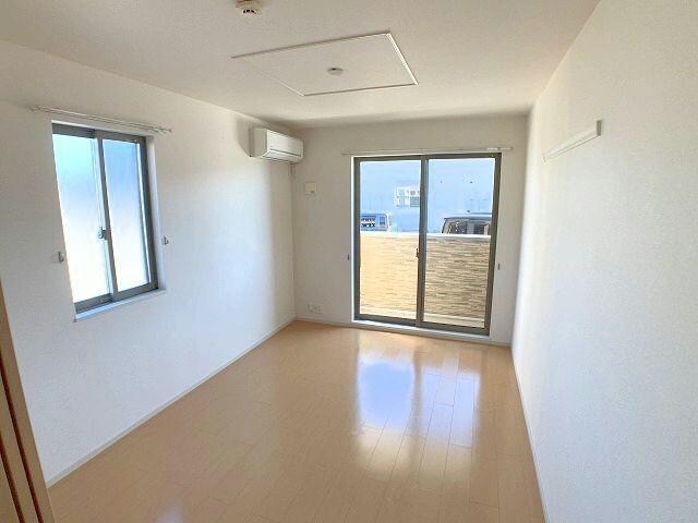  アンソレイエⅢ号館