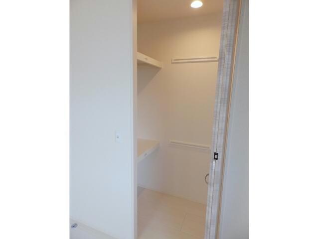  セントラル　レジデンス　E棟