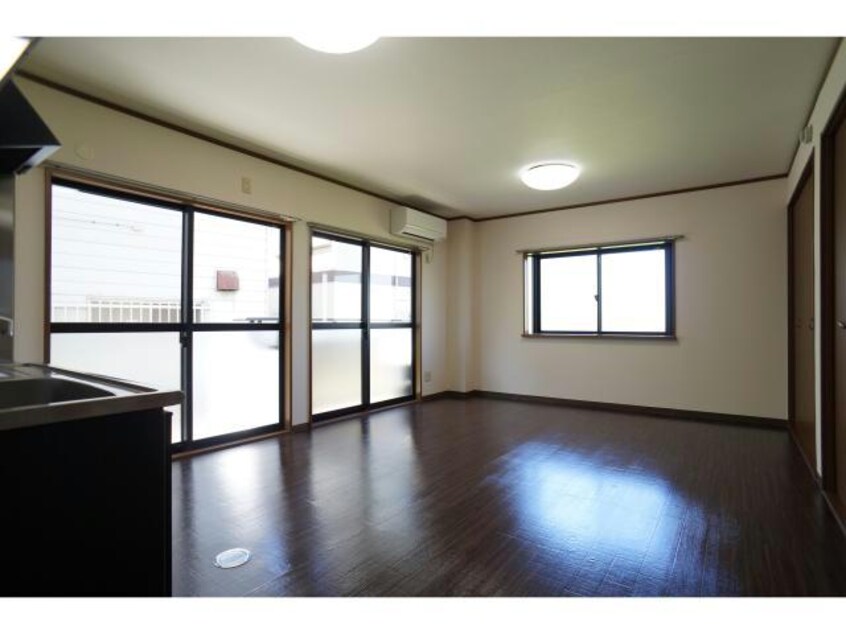 窓も大きく通風良好♪ グランデージドリーム