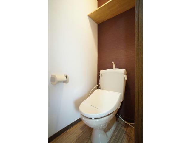 温水洗浄便座付き。 グランデージドリーム