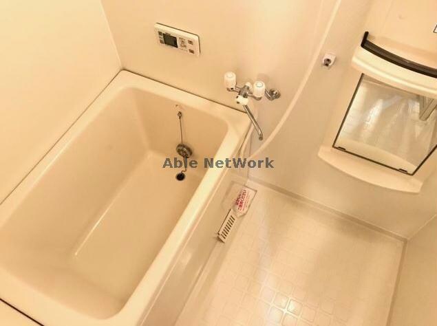  ファミリーメゾン新城