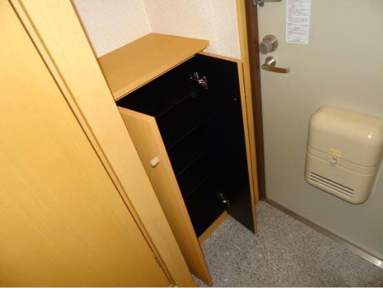  アインシュロス