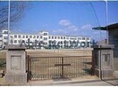 豊川市立小坂井中学校(中学校/中等教育学校)まで1817m パークハイツ東宮