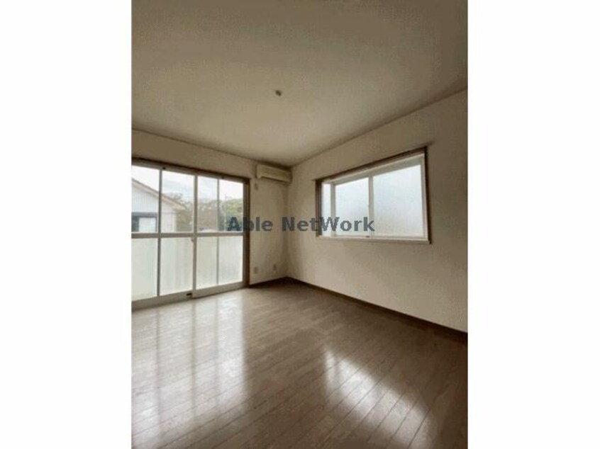 ※反転イメージ ベル牛久保