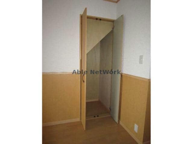 階段下収納 スペランツァ