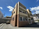 ファミリアーレ金屋の外観