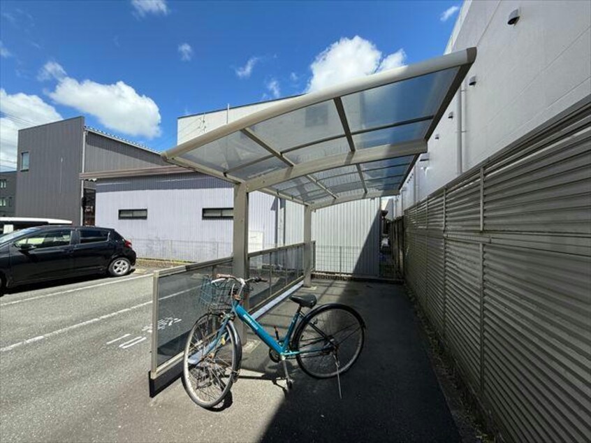  ファミリアーレ金屋