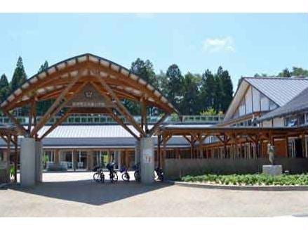 設楽町立名倉小学校(小学校)まで1945m コーポ泙ノ本