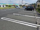 敷地内駐車場・ダブルライン リファインＣ