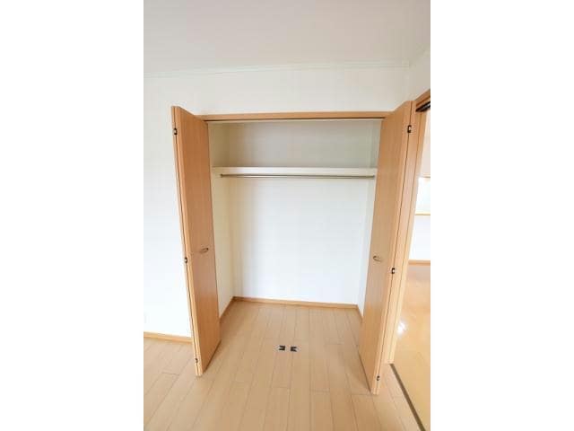  ノイ・ブリーゼＣ