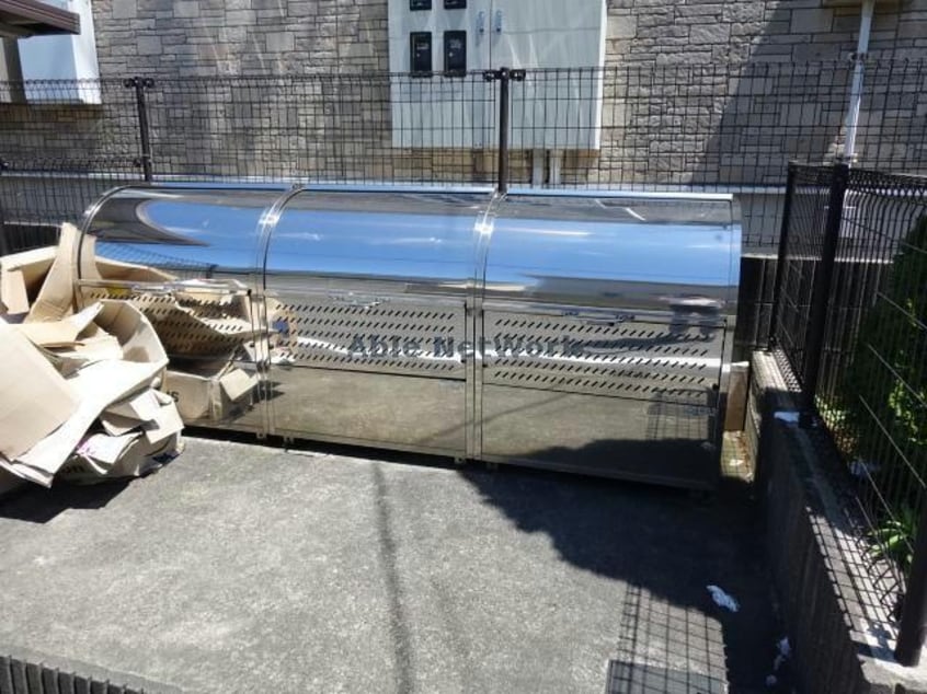 ゴミステーション ハイツナリッシュⅢ