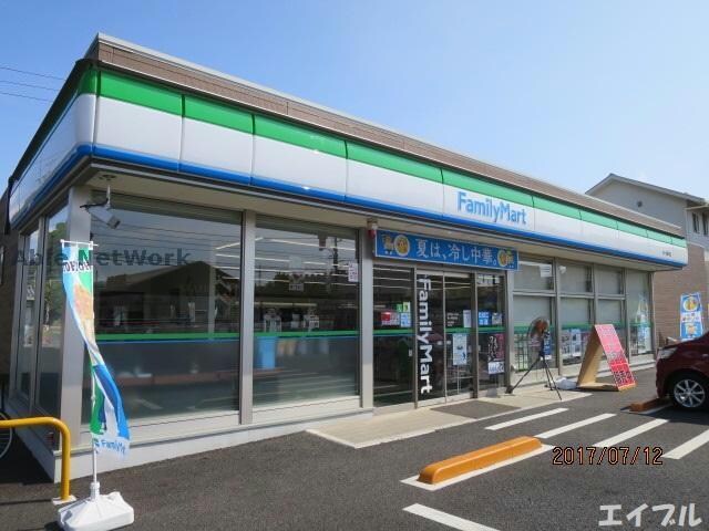 ファミリーマート袖ヶ浦長浦店(コンビニ)まで121m ステージシュウエイ