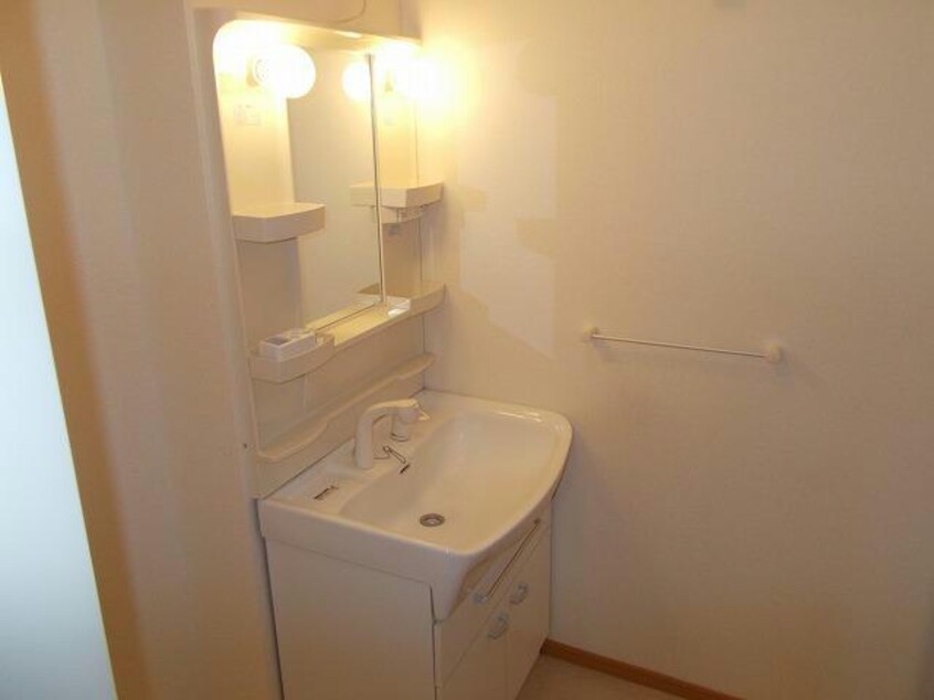  エアリーランドＢ