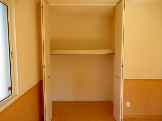 リビング横洋室クローゼット リビングタウンほたる野Ｂ棟