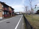 公園(公園)まで8m※公園目の前です。(^^♪ ブラントワールＡ