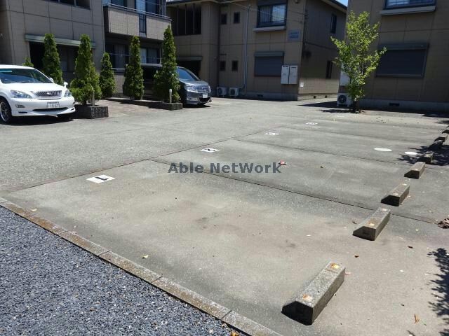 敷地内駐車場 アンジェリークＢ