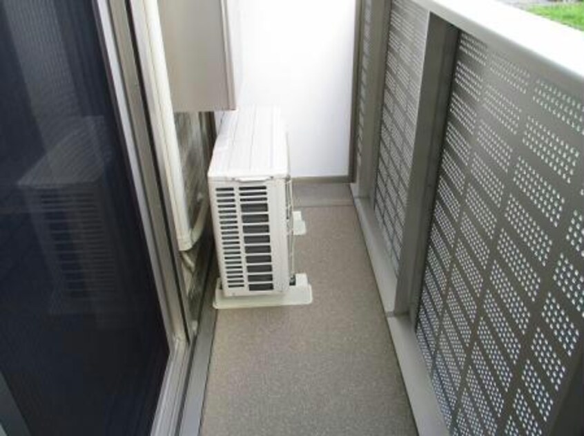  ヌーボイナリ金沢