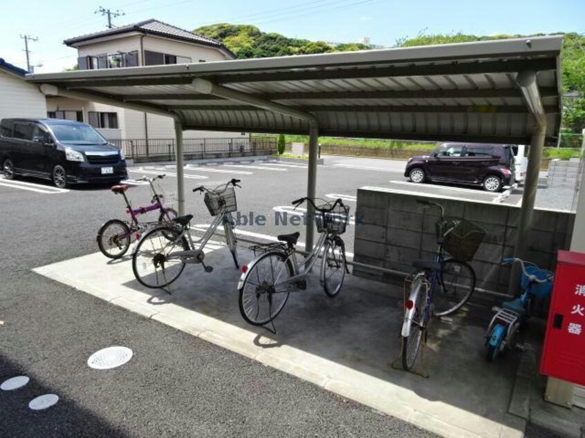 駐輪場 カーサセレーナ