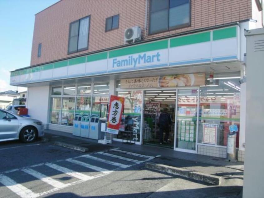 ファミリーマート君津西店(コンビニ)まで1831m カーサセレーナ