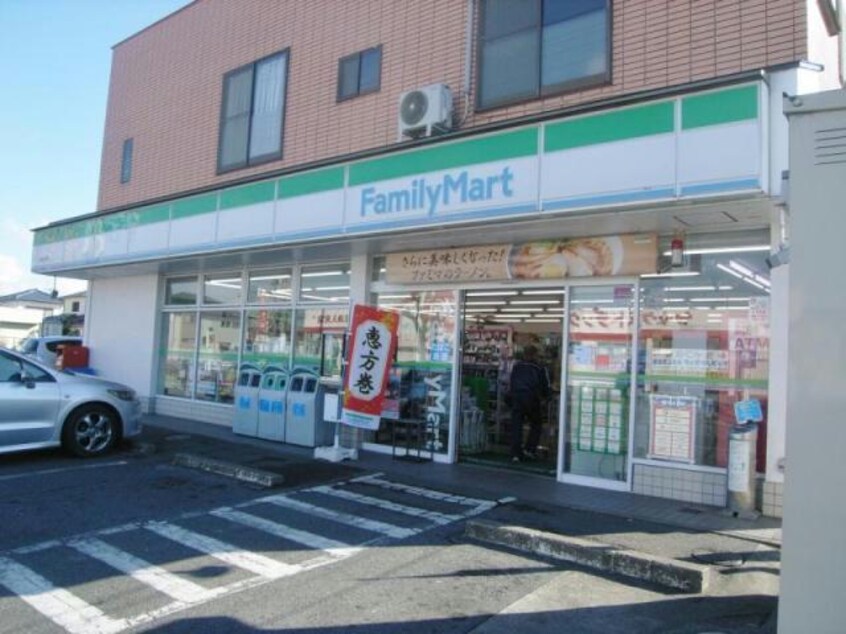 ファミリーマート君津西店(コンビニ)まで1831m カーサセレーナ