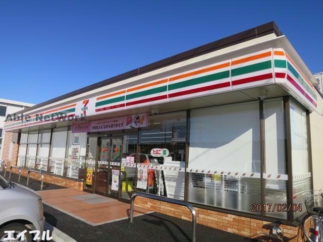 セブンイレブン木更津江川店(コンビニ)まで702m MIYABIミヤビ