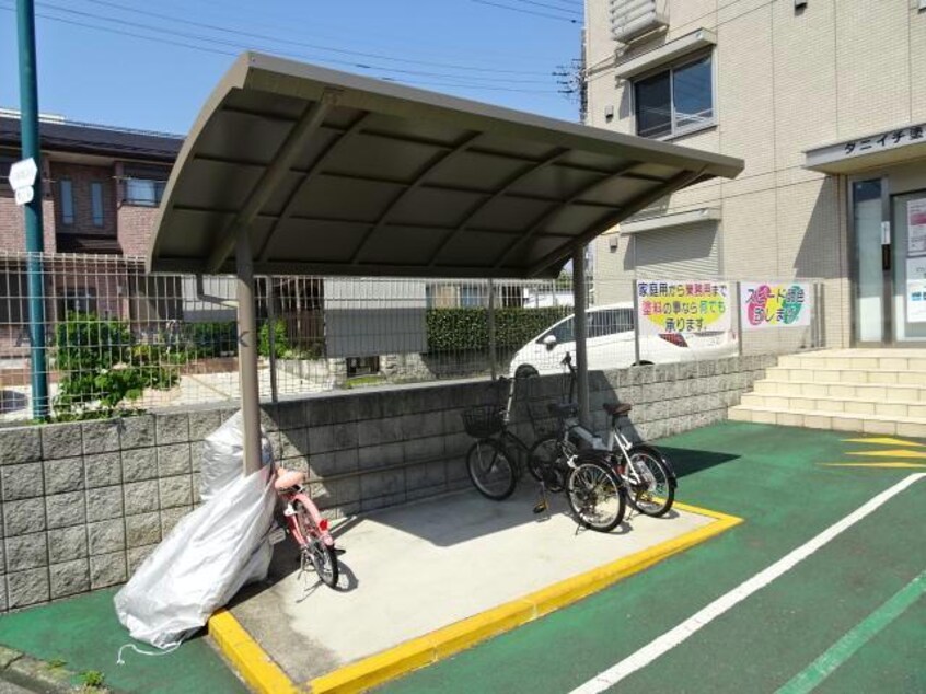 駐輪場 フォルトゥナート