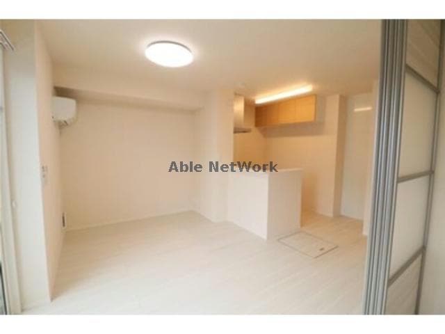  【つつこ】フリージア