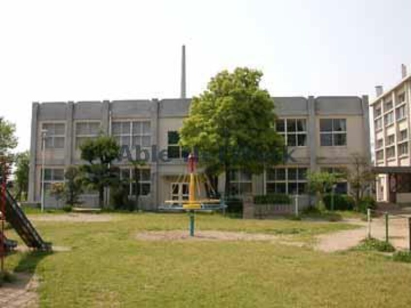 木更津市立金田小学校(小学校)まで2460m ヴィラヴェントsisiⅡ