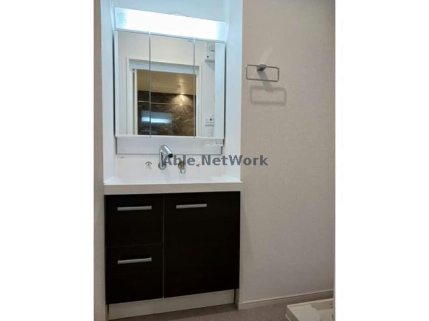  ベイサイドアクアB