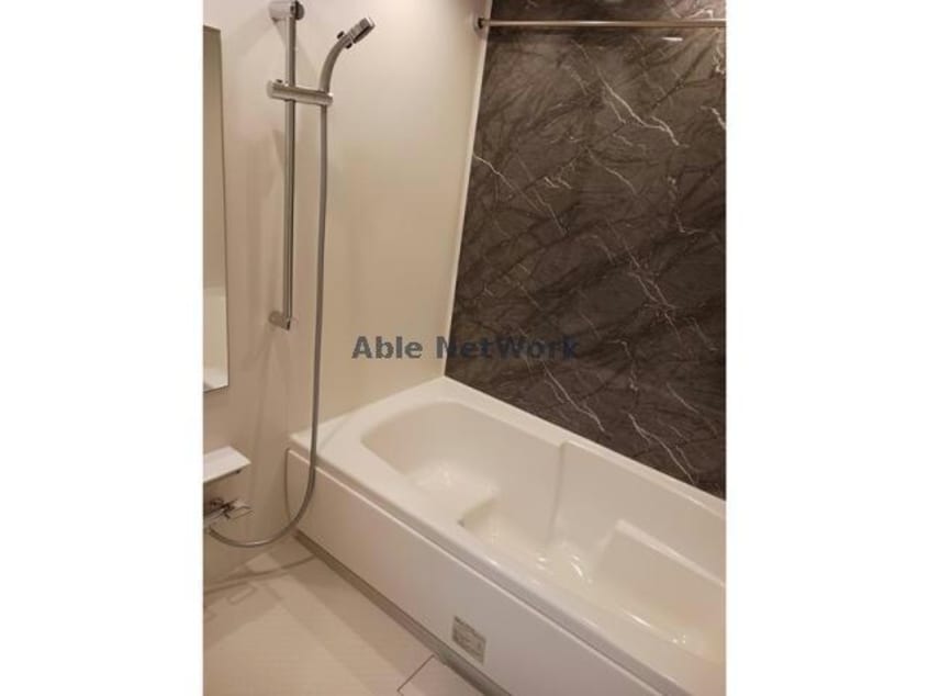  ベイサイドアクアB