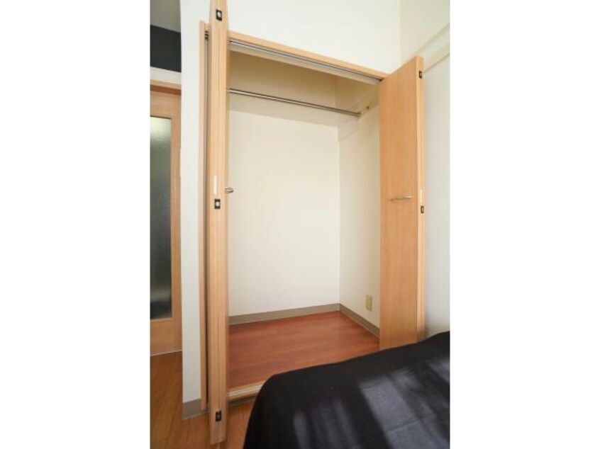 クローゼットタイプの収納 東海道本線/浜松駅 徒歩7分 3階 築40年