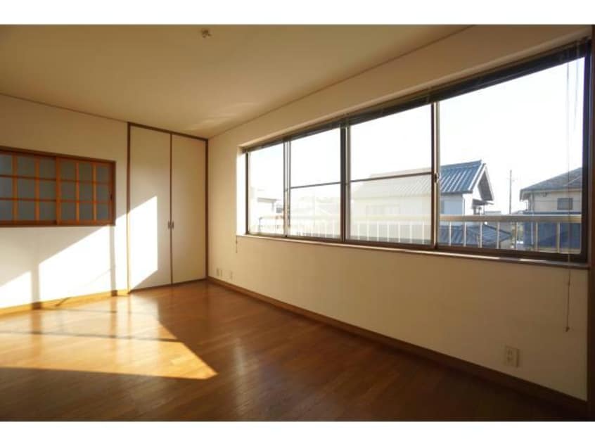 ２階洋室 三島町４ＬＤＫ戸建て貸家