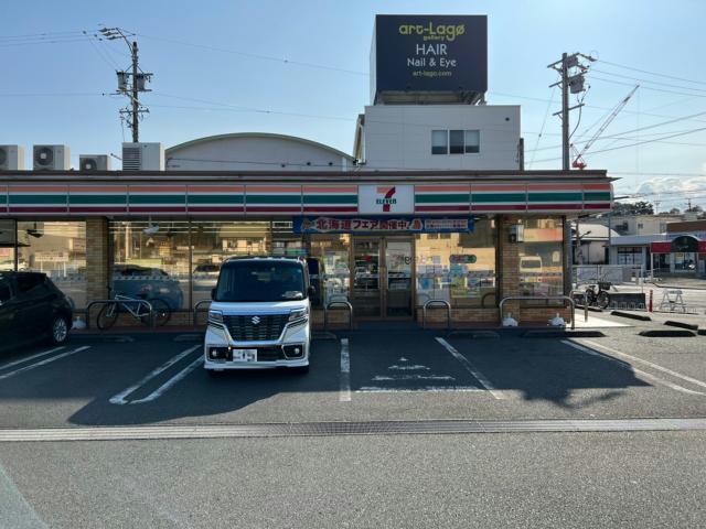 セブンイレブン浜松鴨江3丁目店(コンビニ)まで359m パインコート