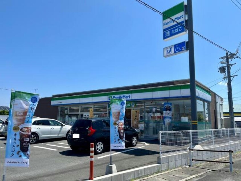 ファミリーマート浜松馬郡町店(コンビニ)まで469m 東海道本線/舞阪駅 徒歩12分 1階 築23年