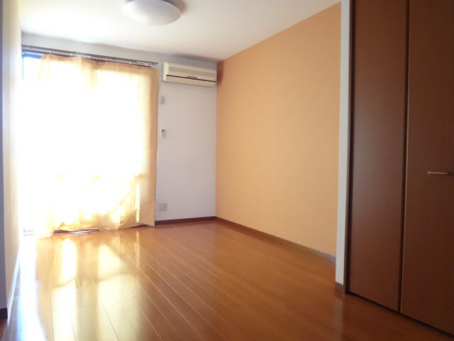  東海道本線/浜松駅 バス21分篠原小学校下車:停歩8分 1階 築22年