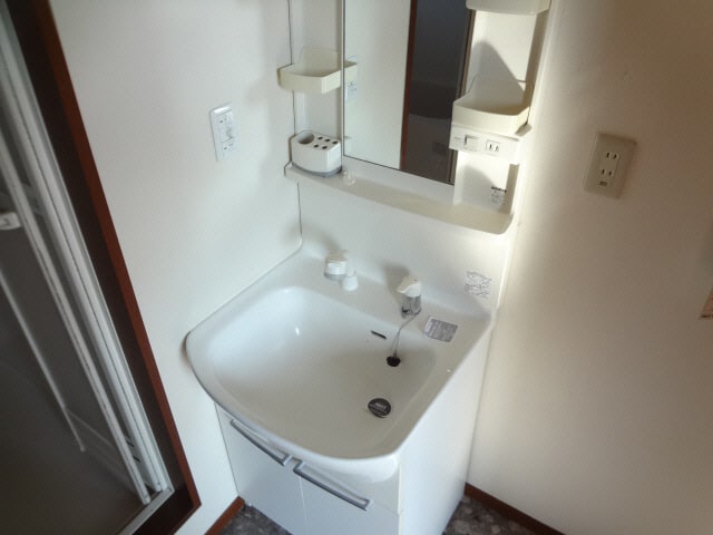  東海道本線/浜松駅 バス21分篠原小学校下車:停歩8分 1階 築22年