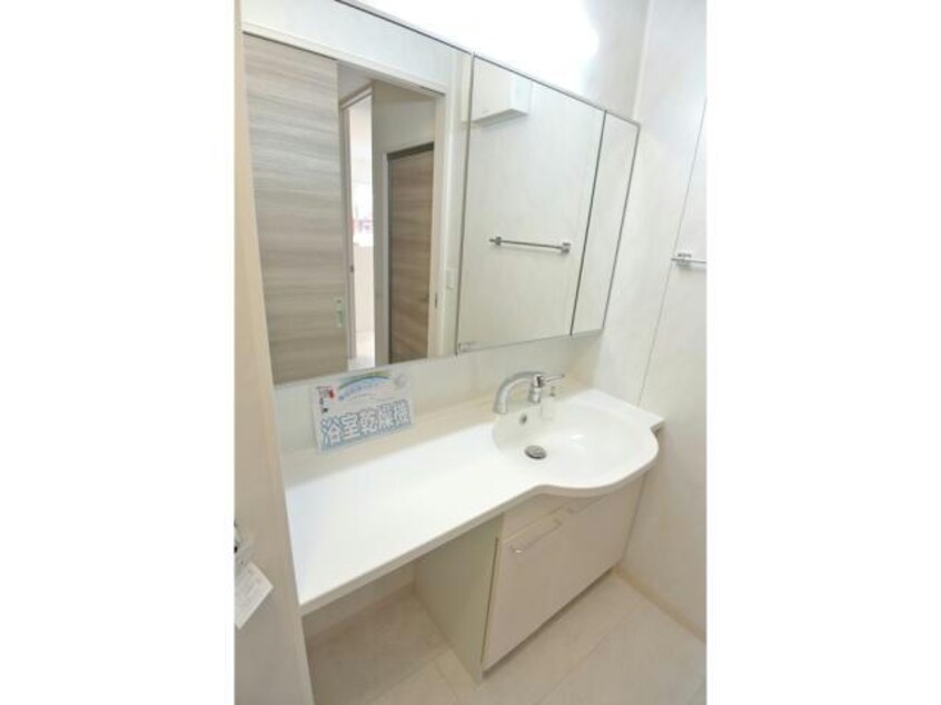  東海道本線/浜松駅 バス18分佐鳴湖入口下車:停歩3分 1階 築8年