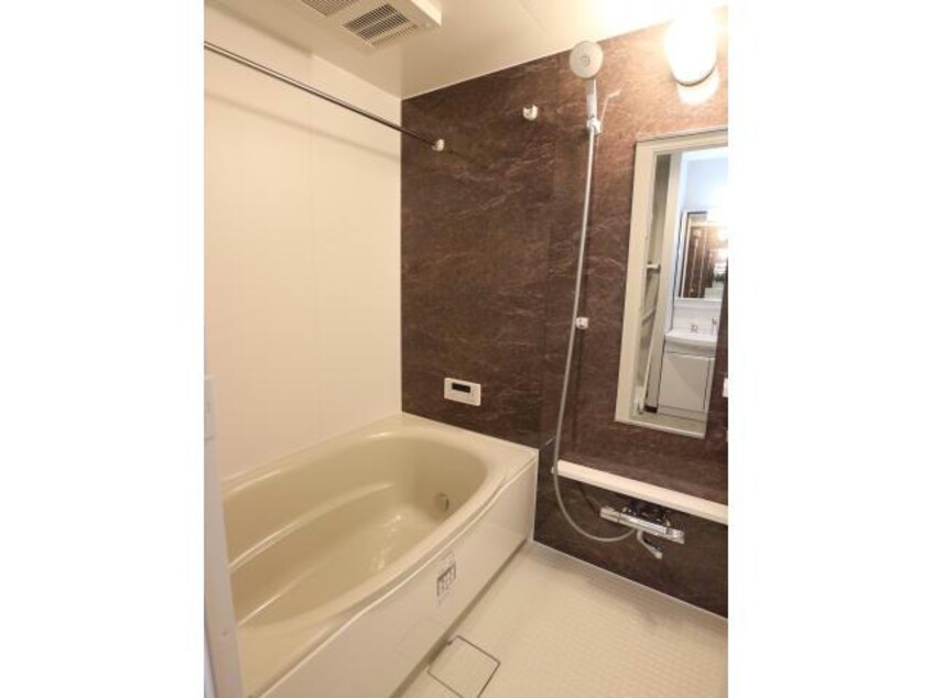 同物件別部屋です。 W residence