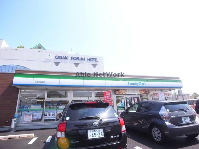 ファミリーマート大垣万石町店(コンビニ)まで390m ユーハイツ