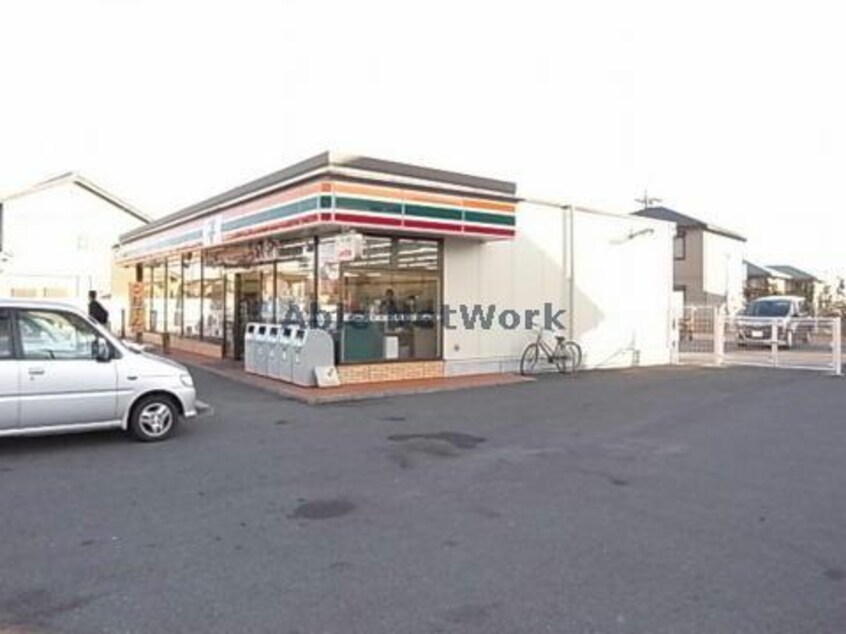 セブンイレブン大垣静里町店(コンビニ)まで1092m ガーデンヒルズＣ