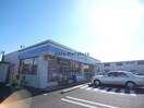 ローソン大垣東前店(コンビニ)まで565m ラポールおおいＢ棟