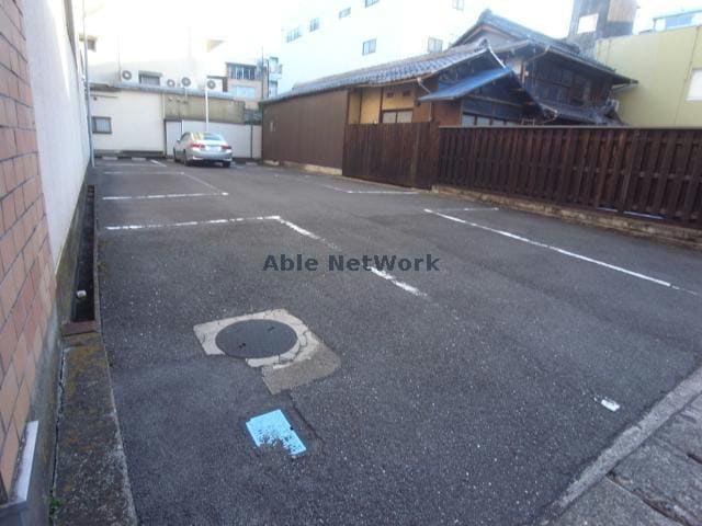  助六ビル
